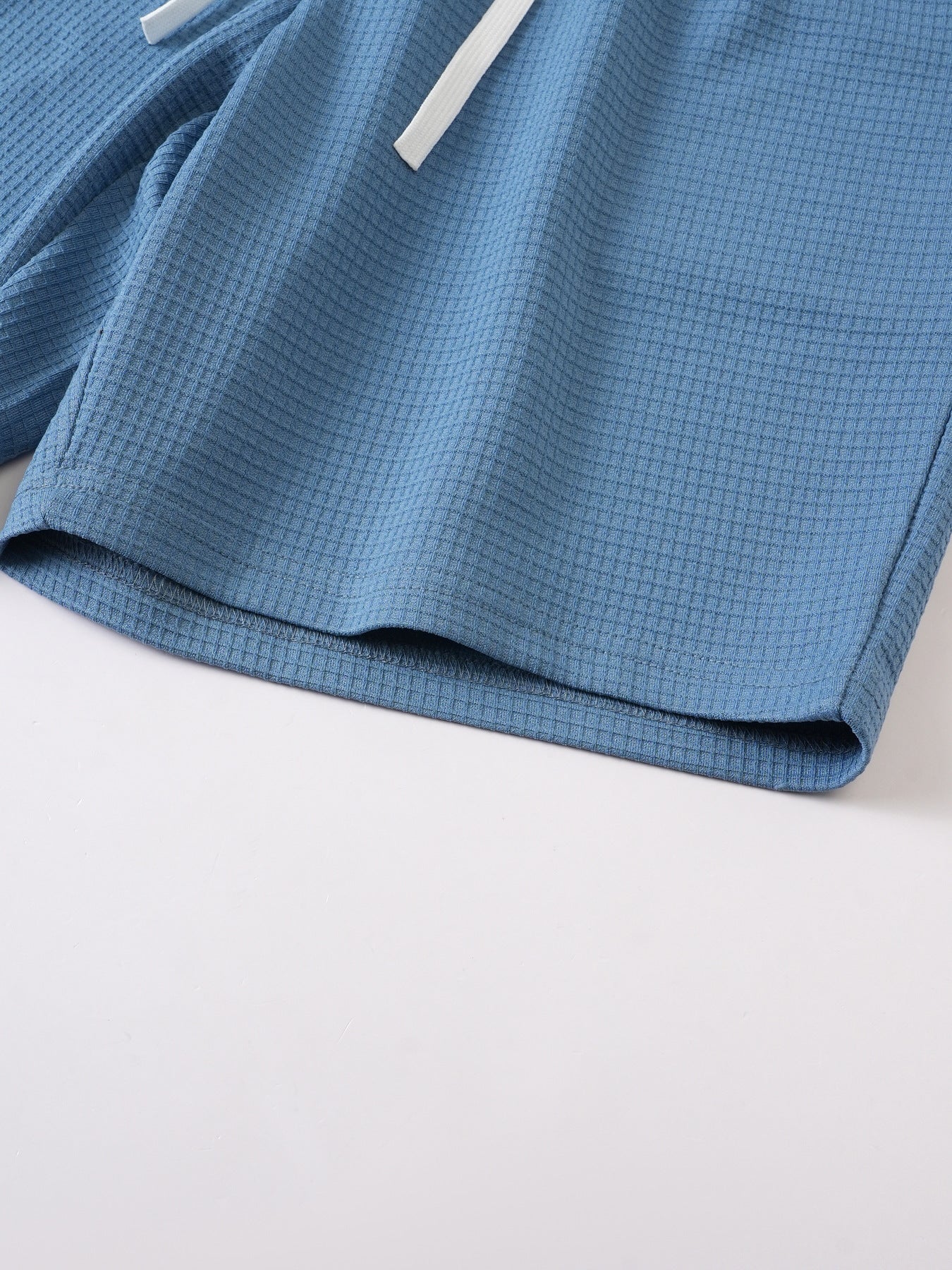 Men's Casual Solid-Color Waffle-Knit Drawstring Shorts with Pockets
