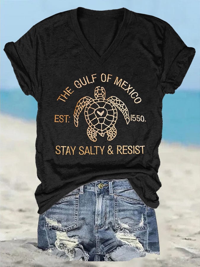 Women's Retro The Gulf Of Mexico Est 1550 Stay Salty And Resist Print T-Shirt
