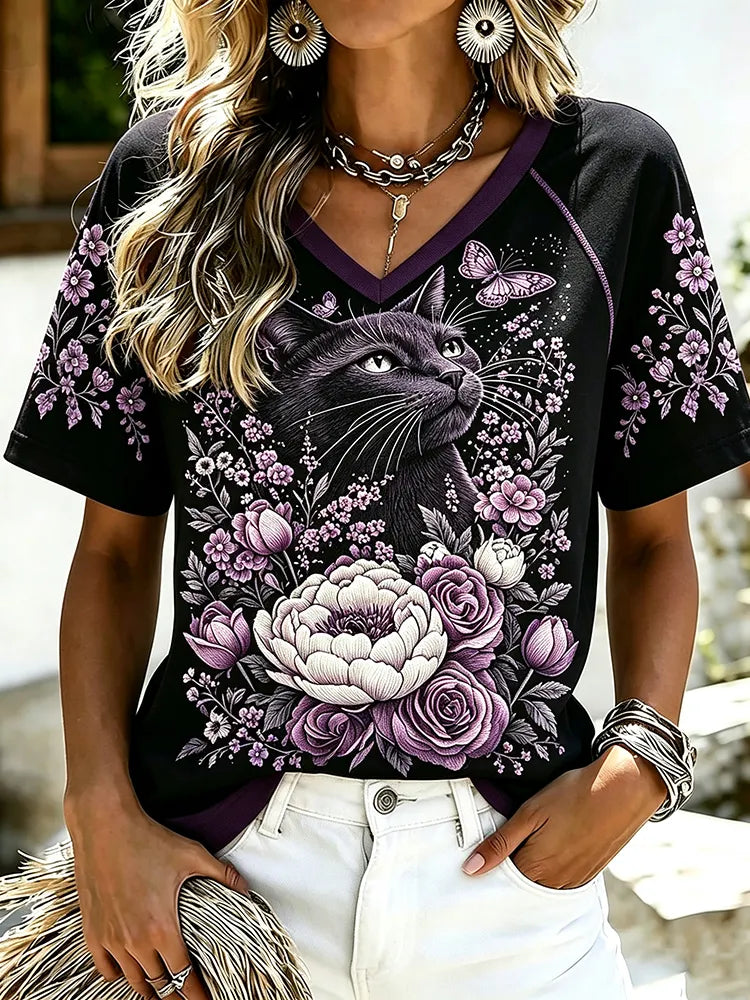 Women's Retro Cute Black Cat And Floral Pattern Casual T-shirt