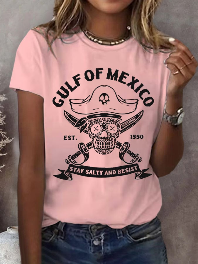 Women's Retro Gulf Of Mexico Est 1550 Stay Salty And Resist Print Round Neck T-Shirt
