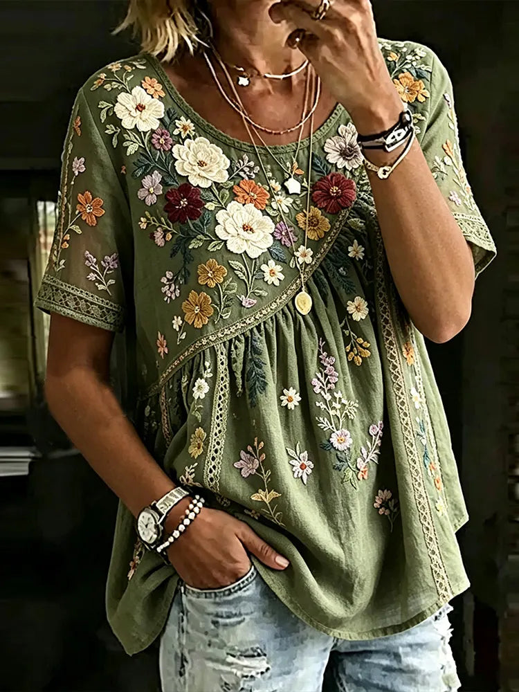 Women's Vintage Small Floral And Lace Art Cotton-linen Patchwork Round Neck Short-sleeved Top