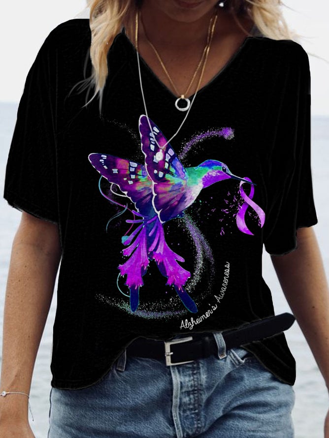 Women's Hummingbird Holding Purple Ribbon Alzheimers Awareness Print T-Shirt