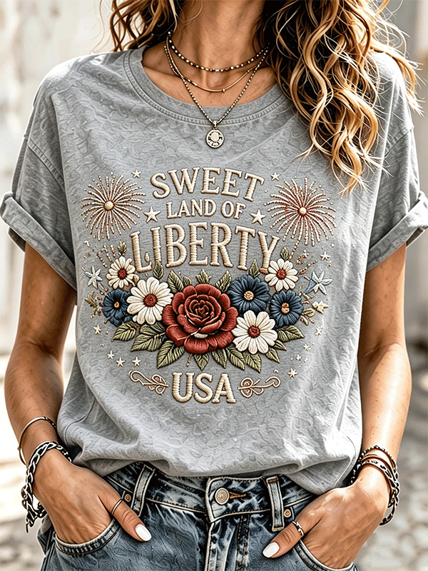 Women's Sweet Land of Liberty Floral USA Patriotic T-Shirt