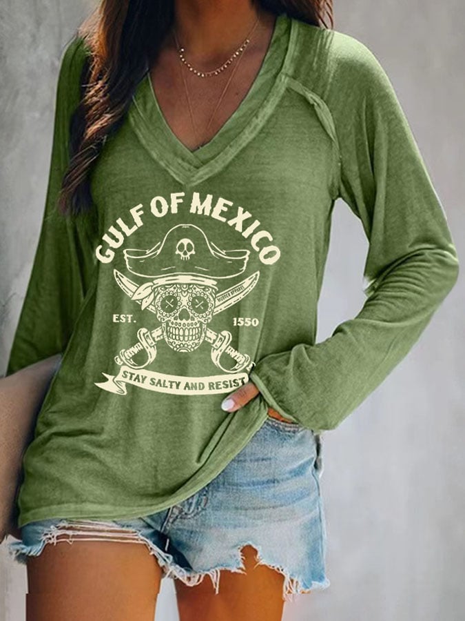 Women’s Retro Gulf Of Mexico Est 1550 Stay Salty And Resist Print T-Shirt