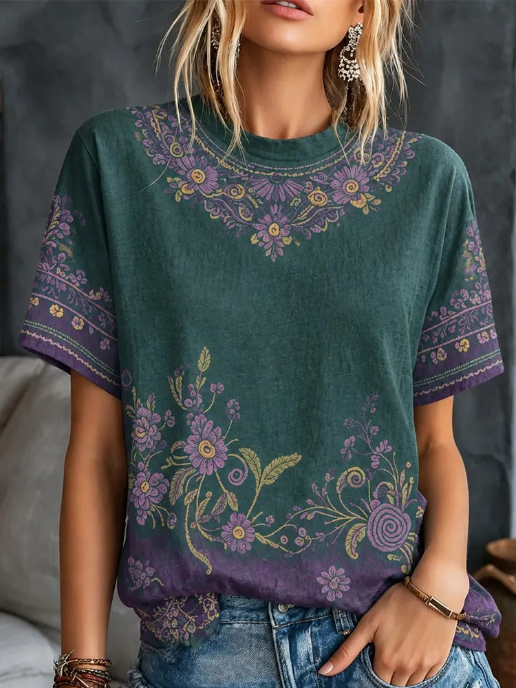 Women's Retro Floral Art Embroidery Cotton Linen Casual Round Neck T-shirt