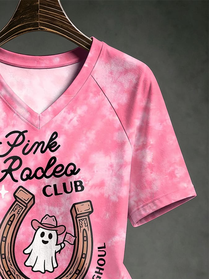 V Neck Retro Halloween Breast Cancer Awareness Tie-Dye Pink Rodeo Club Yee Haw Fight Like A Cowghoul Print T-Shirt