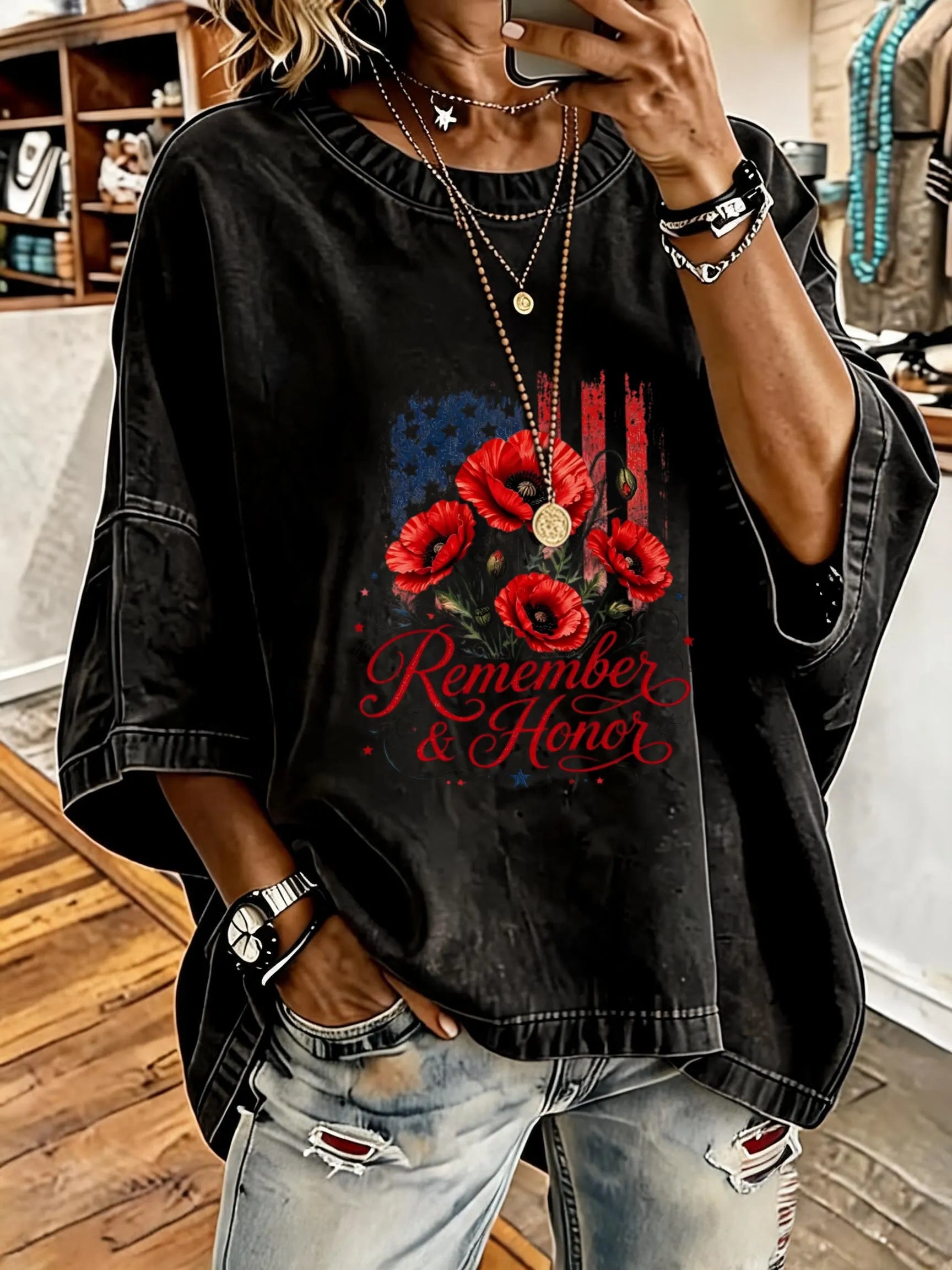 Women'S Vintage Distressed Washed Remember And Honor Oversized T-Shirt