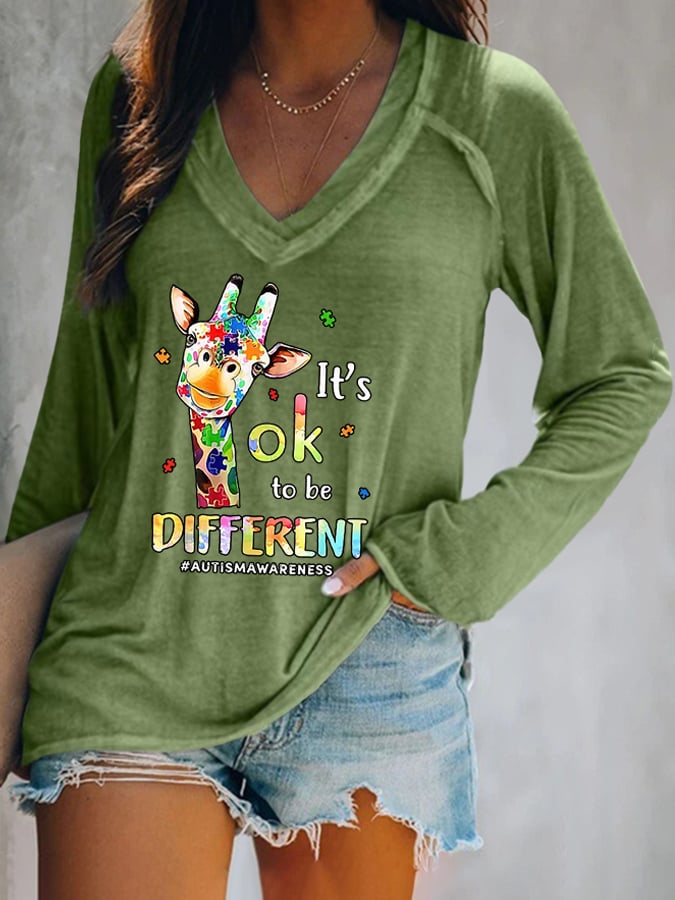 V-neck Autism Awareness Giraffe It's Ok To Be Different Print T-Shirt