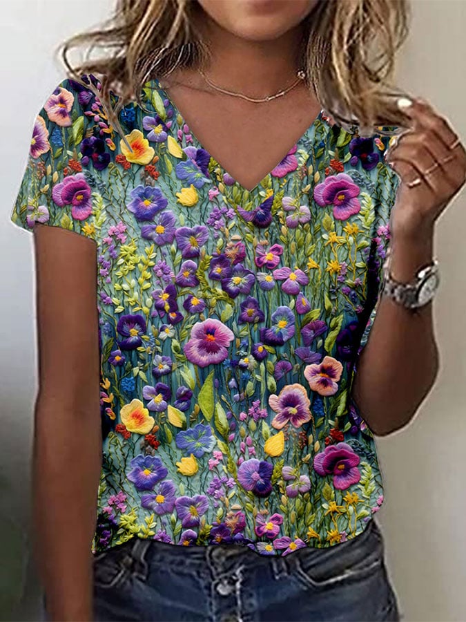 Women's Alzheimer's Purple Floral Print V-Neck T-Shirt