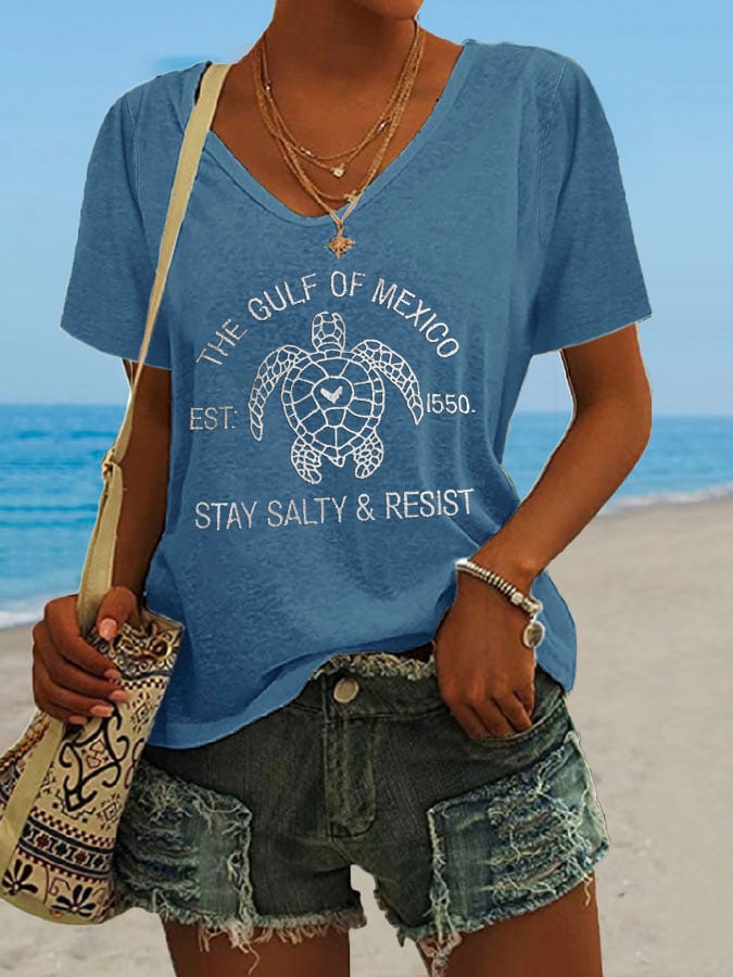 Women's Retro Gulf Of Mexico Est 1550 Stay Salty And Resist Print T-Shirt