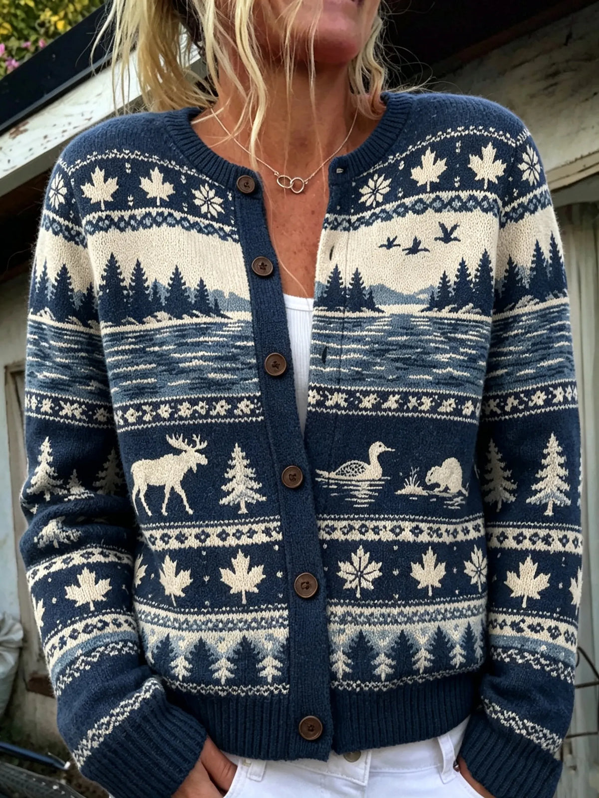 Women's Vintage Moose And Maple Leaf Jacquard-knit Icelandic-style Cardigan