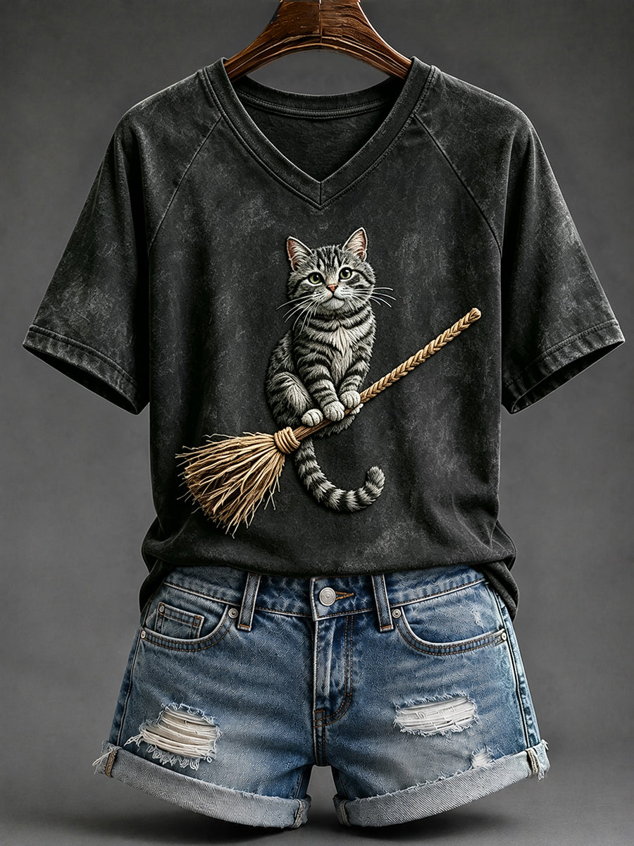 Women's Vintage Halloween Witch Cat Print V-neck Short-sleeved T-shirt