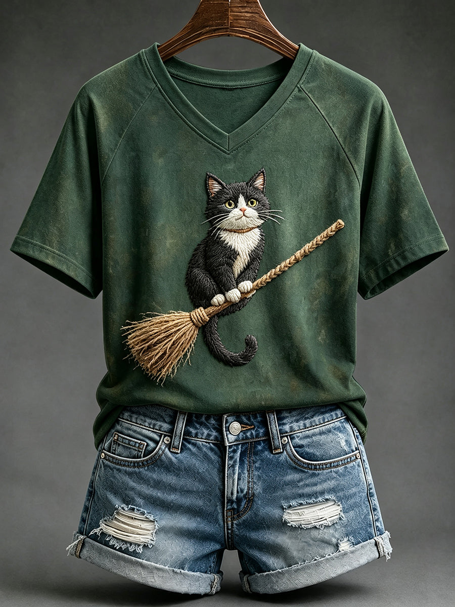Women's Vintage Halloween Witch Cat Print V-neck Short-sleeved T-shirt